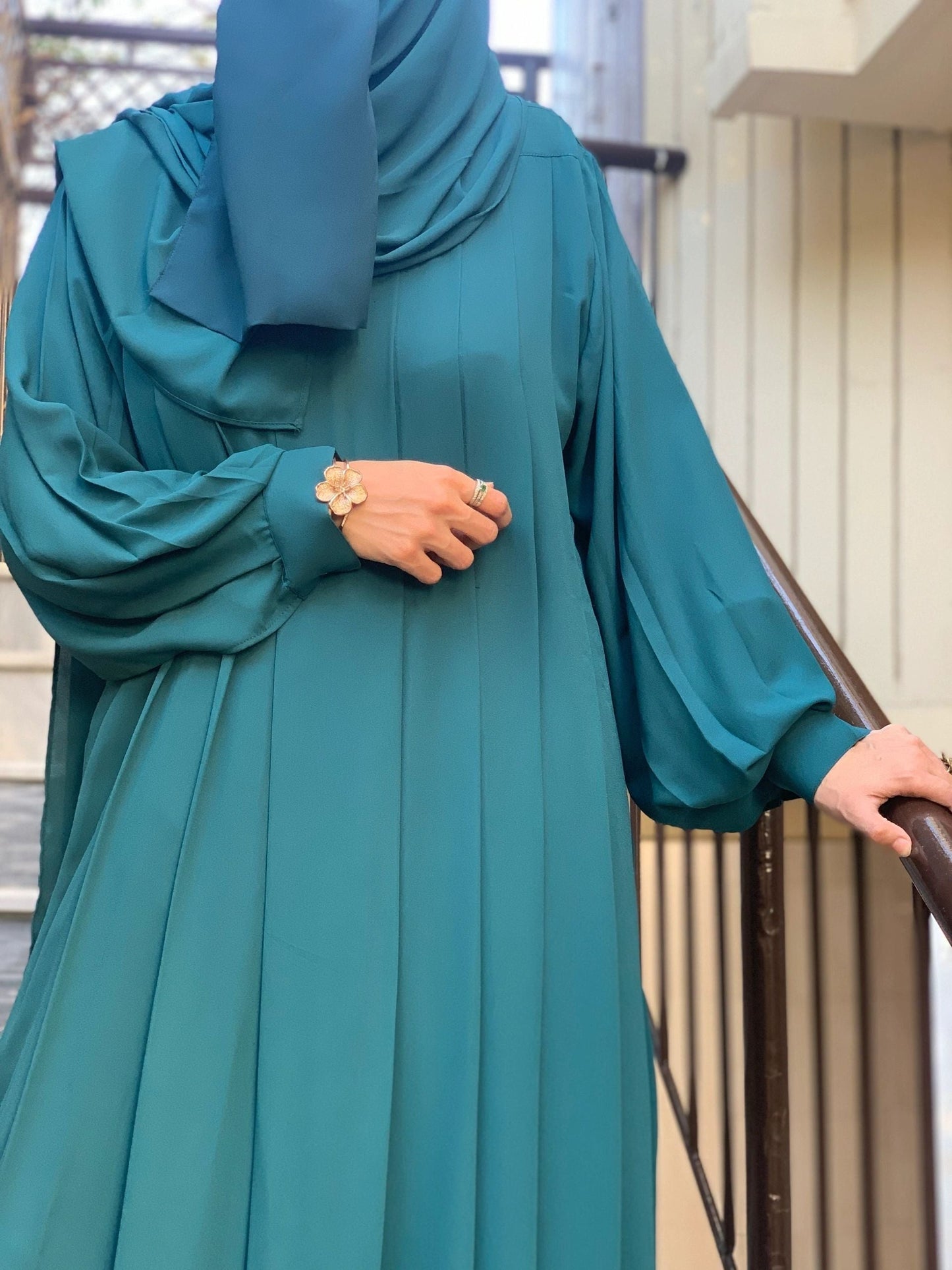 BOXPLEAT ABAYA