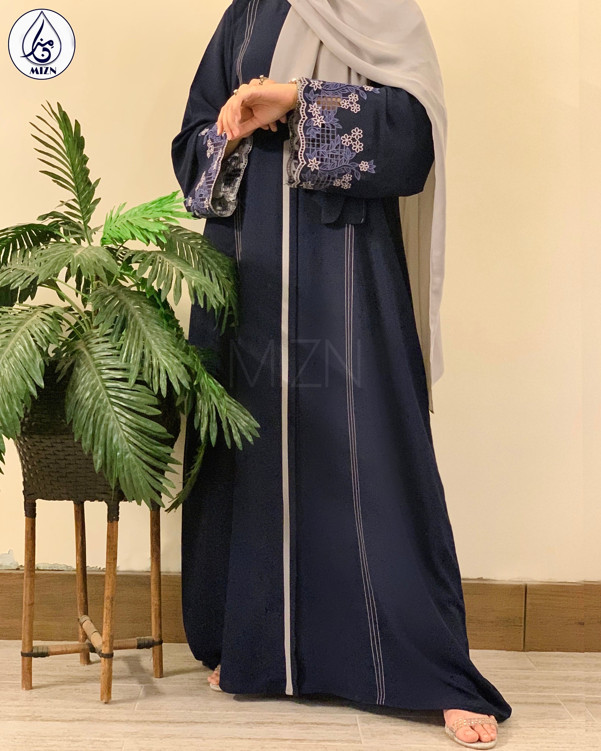 REGAL ABAYA - MIZN