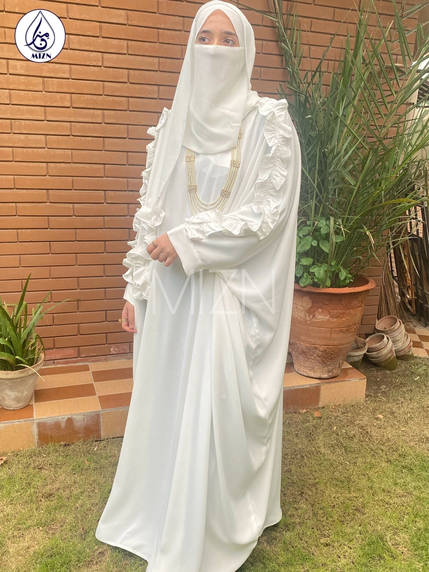 DIVINE ABAYA