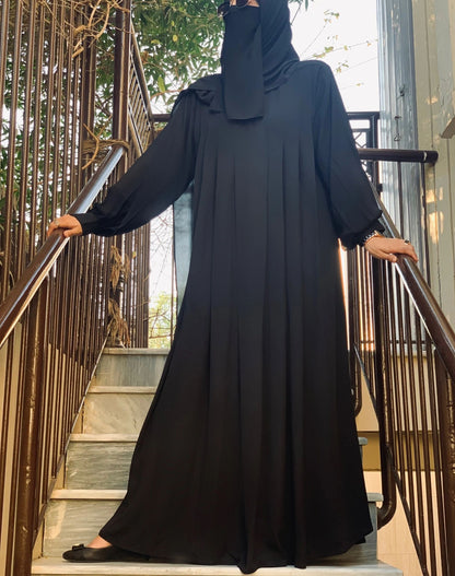 BOXPLEAT ABAYA