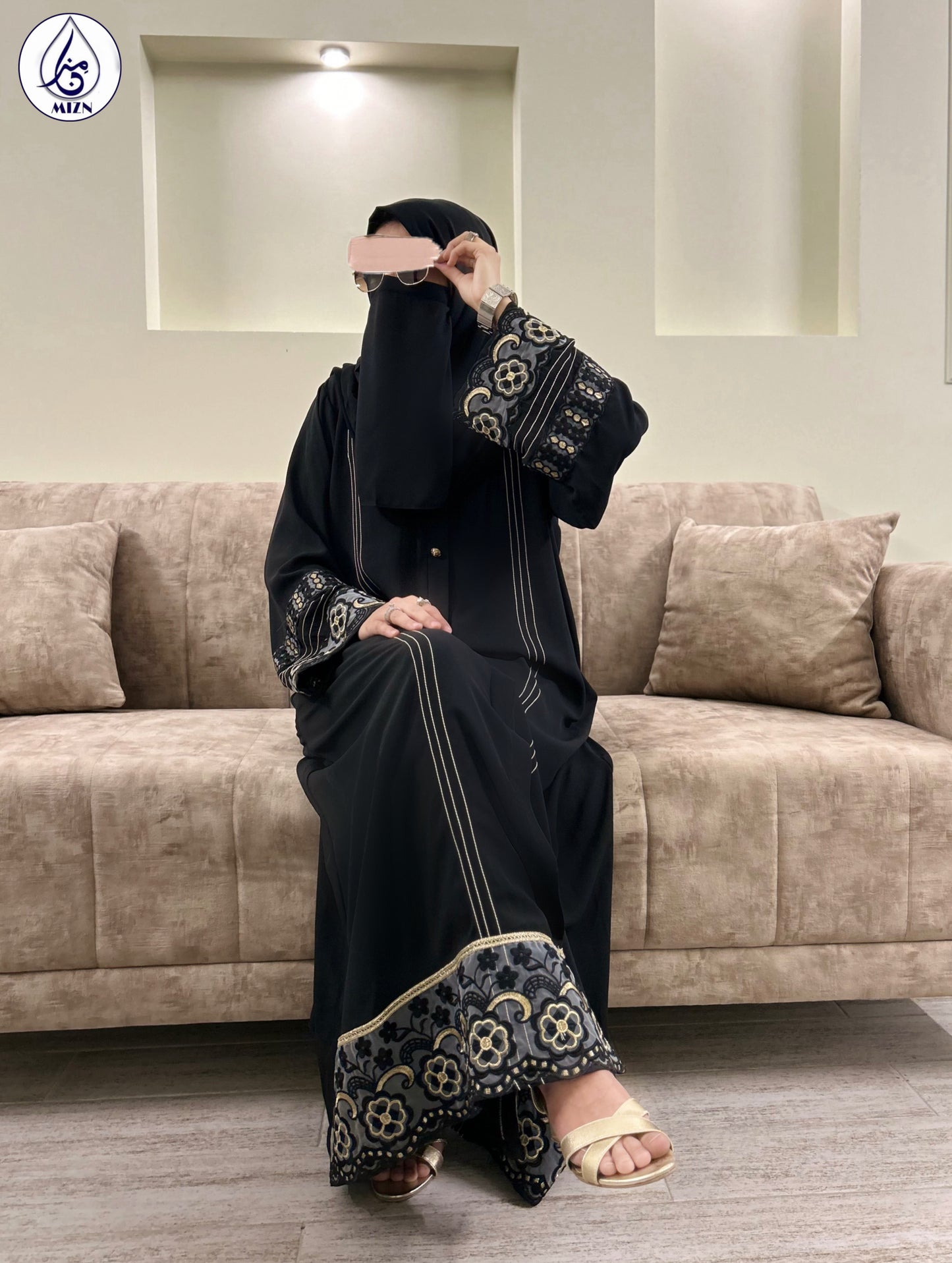 SIYAH ABAYA