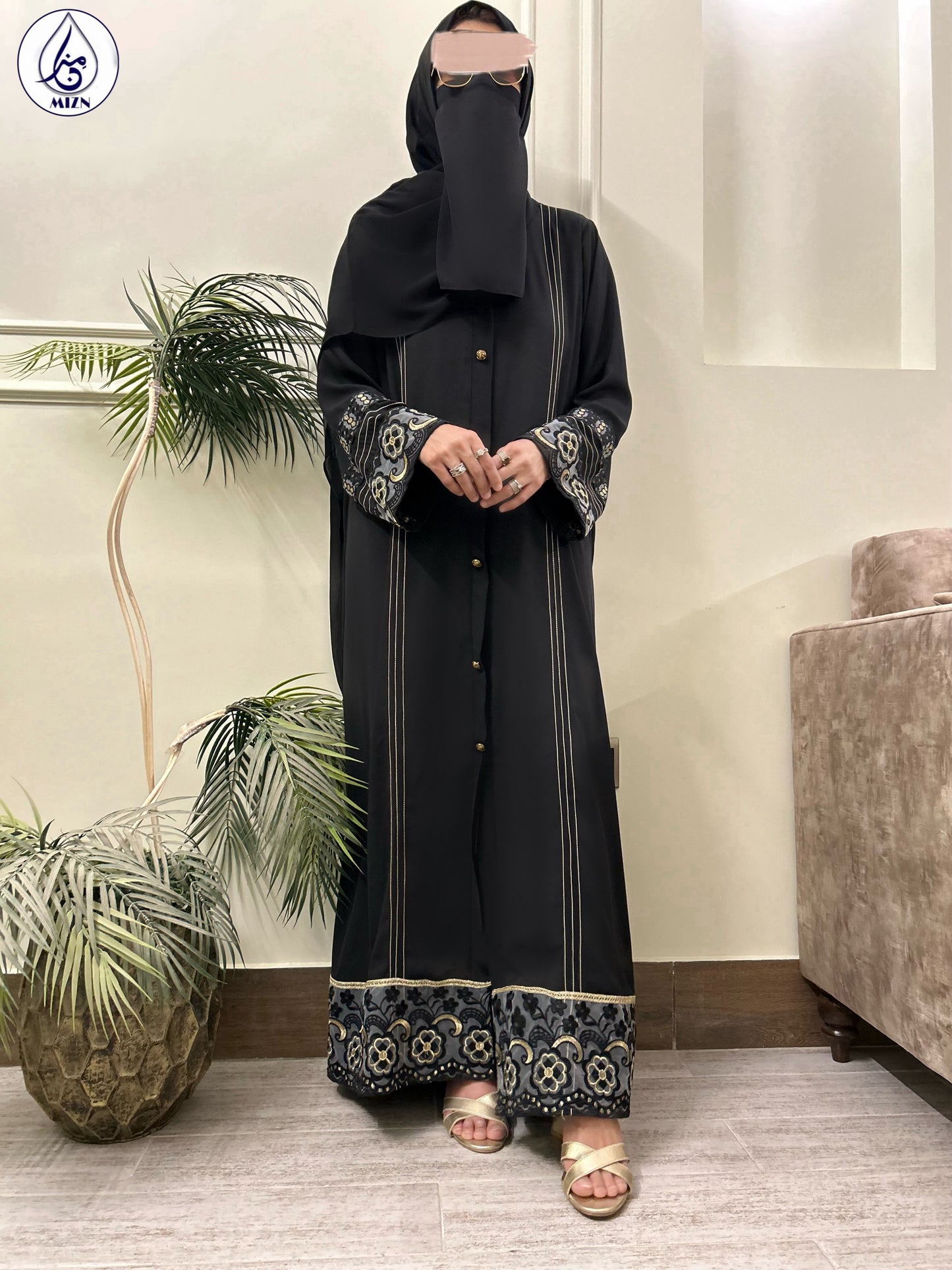 SIYAH ABAYA