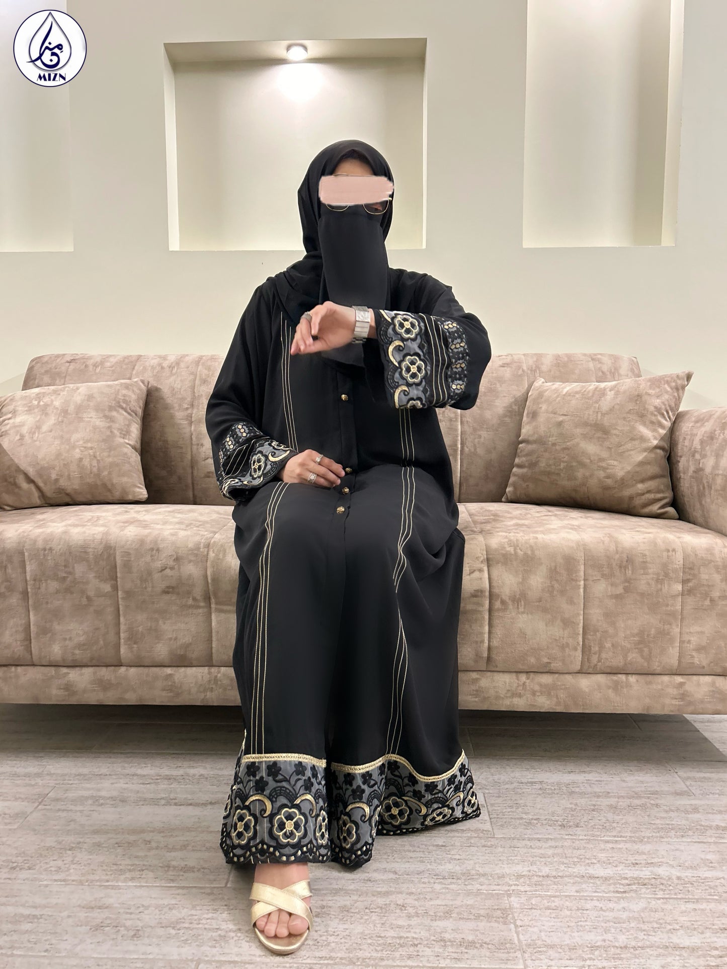 SIYAH ABAYA