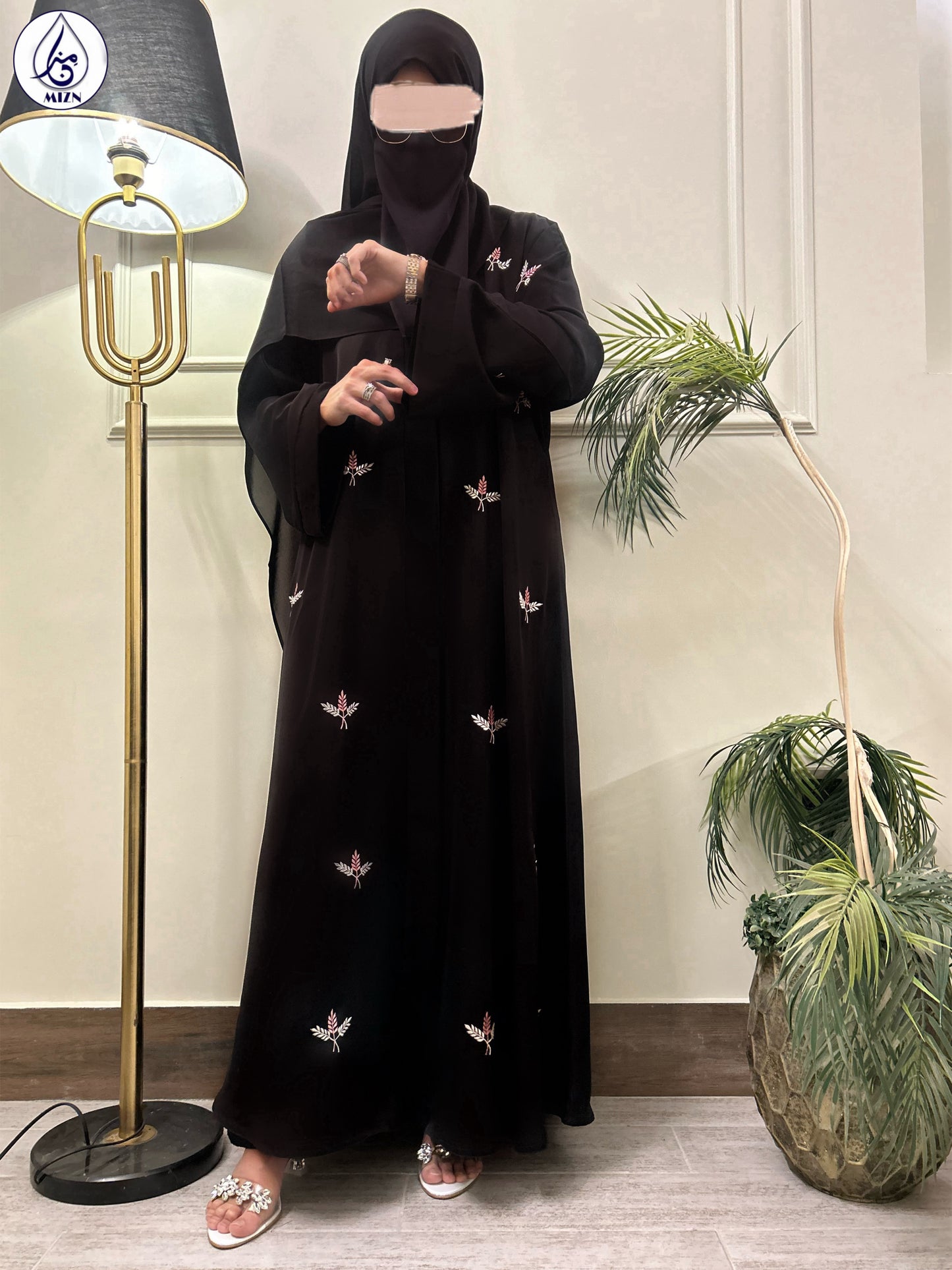 Embroidered abaya