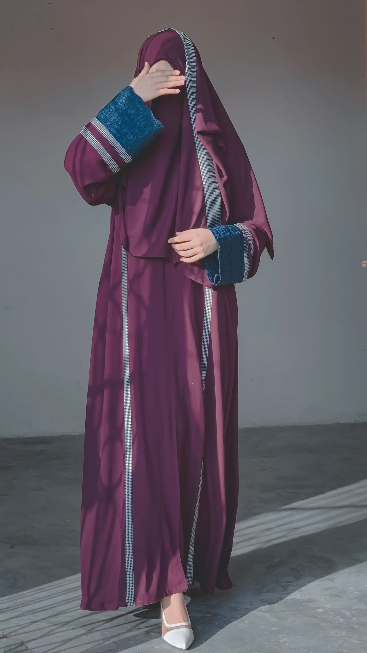 MULBERRY ABAYA